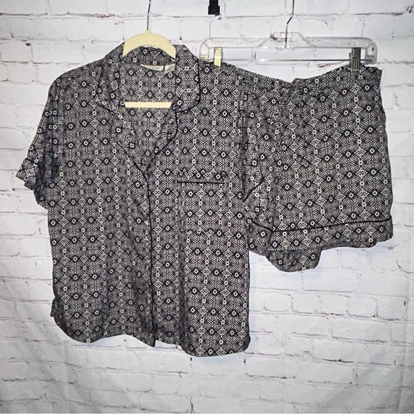 Haute Hippie Other - Haute Hippie pajama short set size L